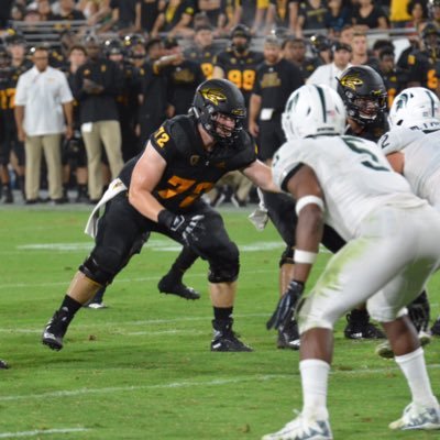 | Offensive Lineman at Arizona State University | #72 |#Forksup | #BB2K |