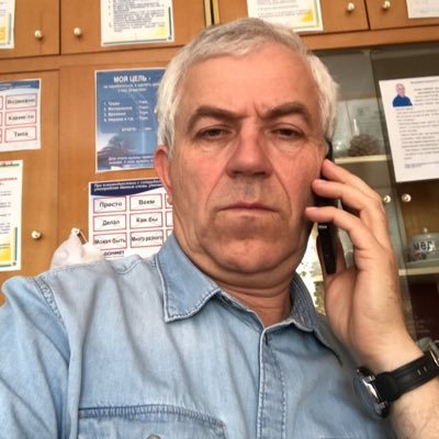 tcaR33ZfiBrFVpu's profile picture. Політика, Підприємець в промисловій галузі
