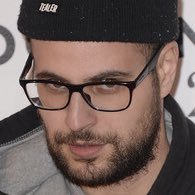 le meilleur de @hakimjemili // abonne toi si toi aussi t’aimes le petit lapin// mon identité véridique @anaislelouer