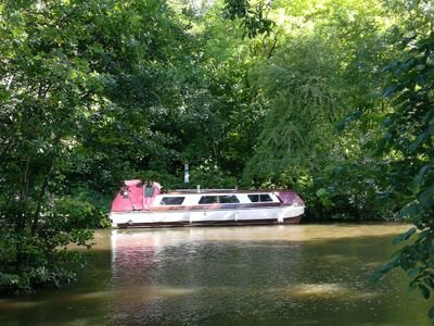 Ian and Christine been living aboard our boat Nice n Easy for 7 years