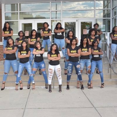 💛 16-17-18 NATIONAL S-N-S GRAND CHAMPIONS ⚫️18-19 Varsity & JV Cheerleading Squads | #YourFavoriteCheerleaders | #BLACKOUT🖤 | #SolidGold💛 IG: @hshs.we.cheer