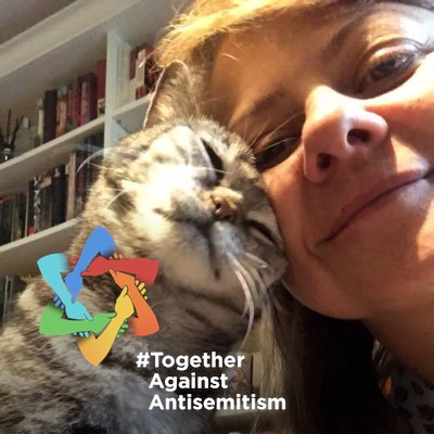 I mainly tweet about my cats, my garden and being #Jewish. Co-Chair of @kingstonlibshul. Views my own and, being self employed, also that of my employer.