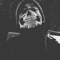 Poor father’s son (@skavior) 's Twitter Profile