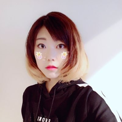 AmieBiscotti's profile picture. °˖ ' ◝(⁰▿⁰)◜ ' ˖° / ━Σ( ' Д ' |||)━ / щ(ಥДಥщ) / (´；д；`)