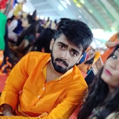 KherVirajsinh's profile picture. Love to dance..!!