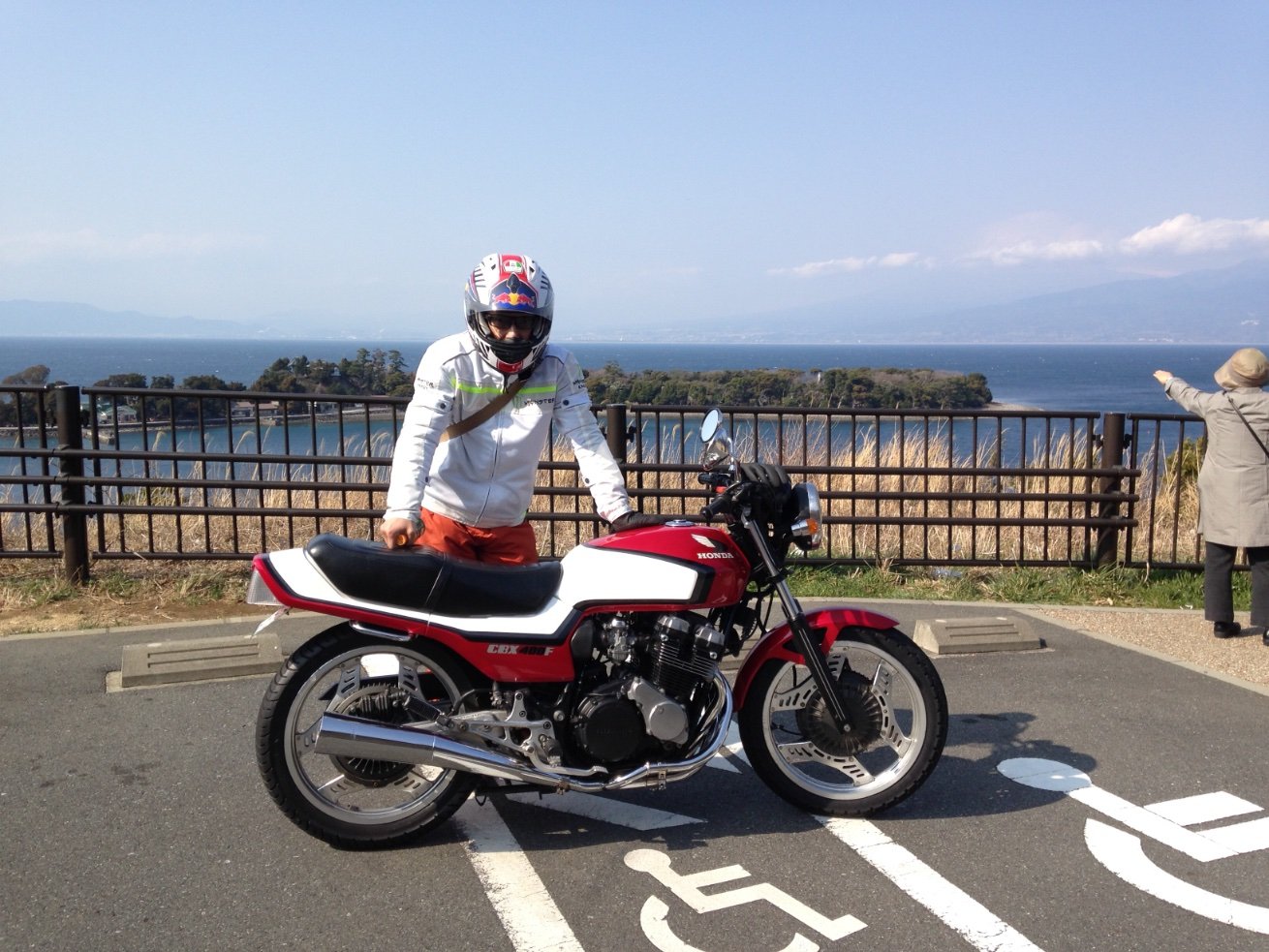 MTleDxsQKnJMDCs's profile picture. 