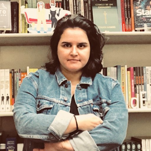alicegmello's profile picture. maker of books @ harpercollinsbrasil
