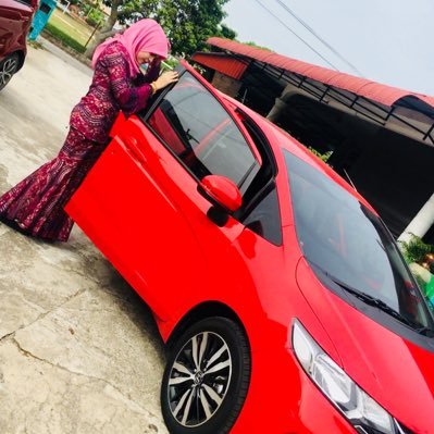 Nothing special about me.. @liezaJaa Study until die!!! Everyday study something new... The past is PAST... No need to turn back... ig_nurasmalieza