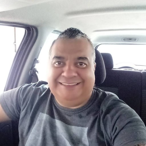 Leonino puro( olha a juba) Gosto de música🎶, filho de Deus, Advogado, Contador.