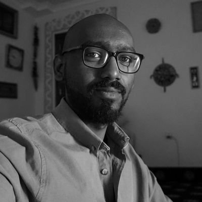 zak385's profile picture. 