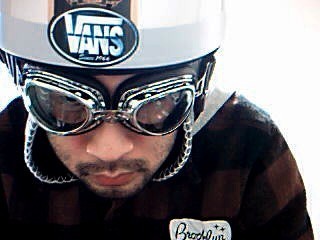 edsnakahara's profile picture. Não é um deus que julga as pessoas, mas é a própria pessoa que faz o julgamento de si mesmo. 
(Daisaku Ikeda).