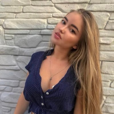 ElizaKosheva's profile picture. heartless but clingy, ya feel