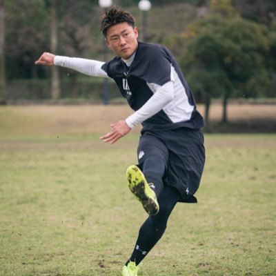・Professional footballer at FK Internacional #10⚽️🇲🇪 東福岡→ IMG academy→AU’22🇺🇸
