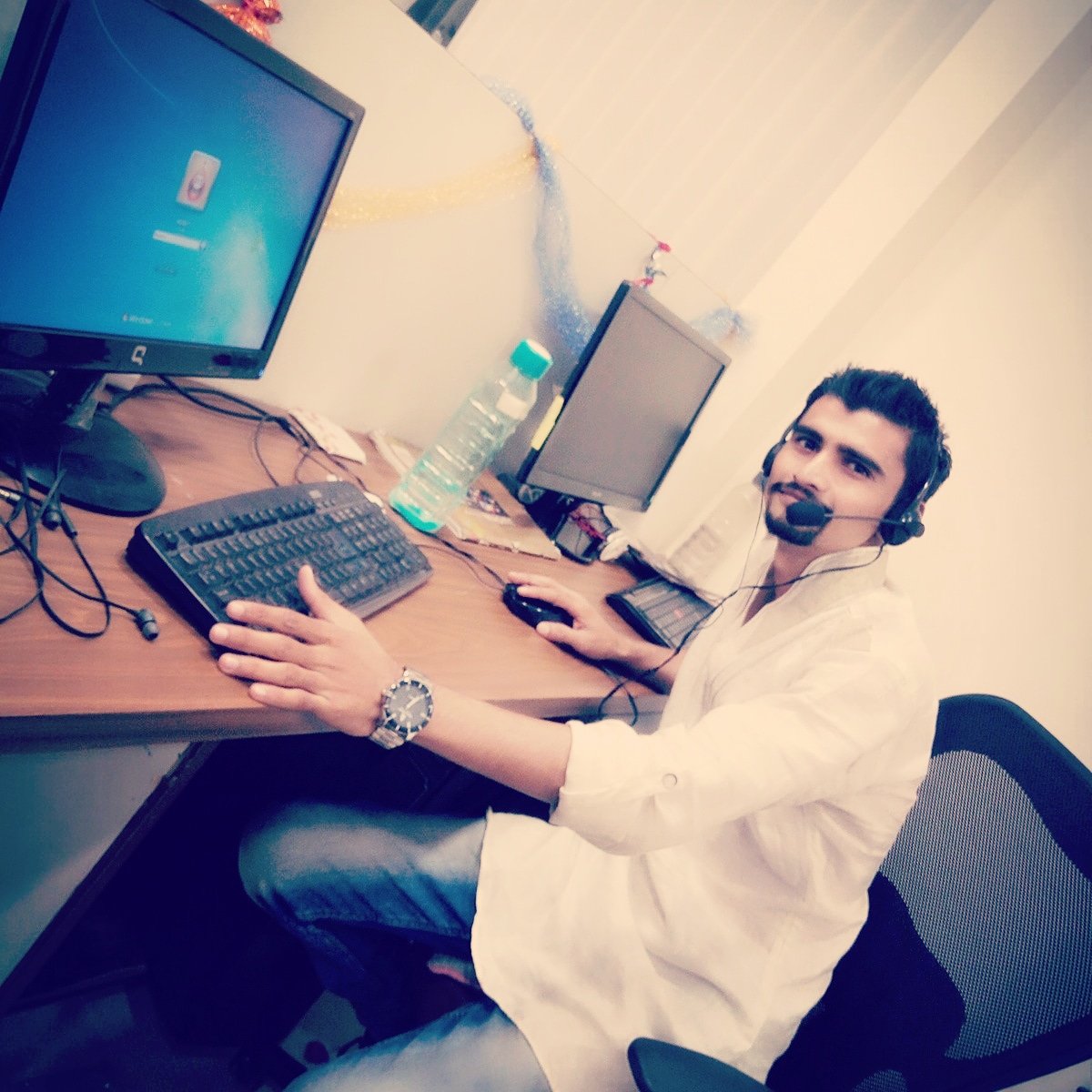 I'm Devshi Bambhaniya #SEO #SocialMediaMarketing #DigitalMarketing #ContentMarketing #PPC #GoogleAds #Blogging #OnlineMarketing #SMM #EmailMarketing