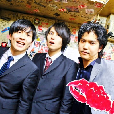 LOBSTERBLASTERS's profile picture. 活動休止中 /Gt.Vo鎌田(@ryuta_kamada) Ba.木村(@kimuso13) / Dr.ぺぺ(@pepe_0809)