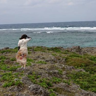 私の成分→音楽,お酒,旅,若冲,ヨガ,カレー。Queen, Raul Middon,Joao Gilberto,Jason Mraz,山崎まさよし,竹原ピストル,西慎嗣,岡本定義,長澤知之,ハナレグミ,三宅伸治… Live大好き!https://t.co/ZKhJbWLUun (English)
