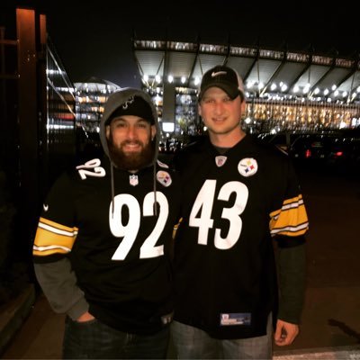 cmeriney's profile picture. @collegehockey guy