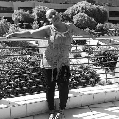 ⭕Great things never came from comfort zones..... ⚓#refusetosink ⚓
❤️Soccer fan
⭕I always try to keep everything as natural as it can be😘