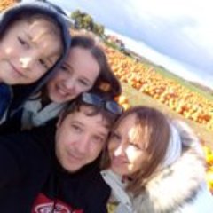General catering manager for Blundells school, Dad of two monsters, lover of food and Rugby!