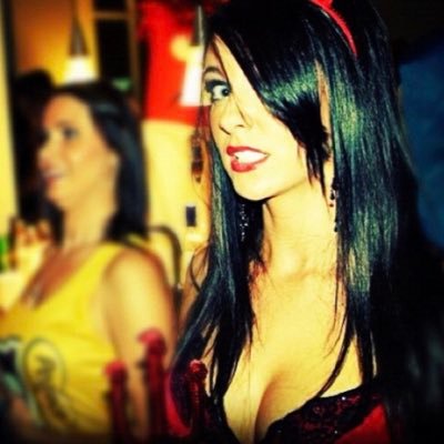 AshleyKeleen's profile picture. Unapologetic music snob.