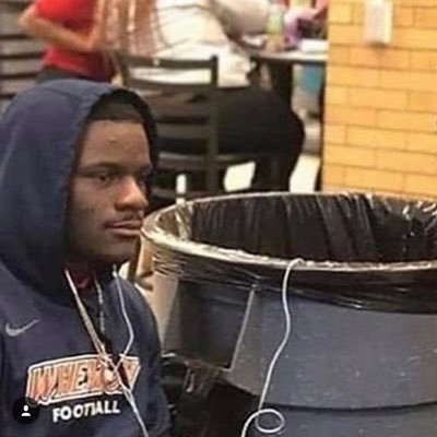 UglyChod's profile picture. I’m like a 19 star Michelin restaurant, the way I cook up