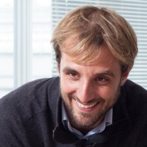 Founder of @dreamfactoryfr #Experience #Cinema #Design 👀 Curieux d'en savoir plus ? 👉 Contactez-nous ici: https://t.co/xBLqbIE00u