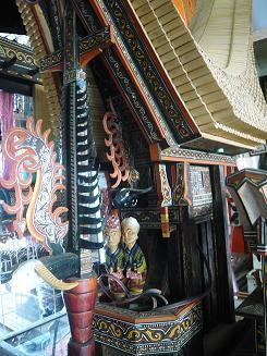 ukiran toraja, tenun toraja, parang toraja, sarung bugis, hiasan interior, patung, barang antik

#referensi ilmiah #diskusi budaya #tmn ngopi? ayok
