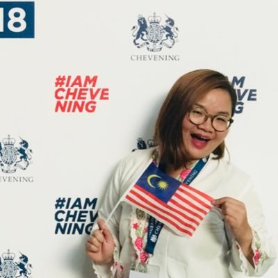 Co-founder @smc_my | Ex-journalist @501Awani | Creator #EkoSantaiSulin | @Cheveningfco Alumna 2018/2019 | @LancasterUni Alumna 2018/2019 | Mermaid 🧜‍♀️