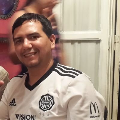 Tricampeon mareado de tantas vueltas borracho x tantas copas