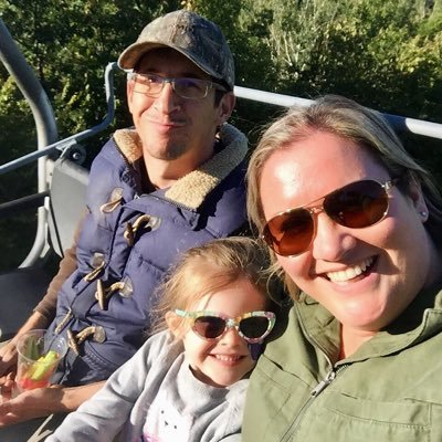 ElleAreDee's profile picture. 