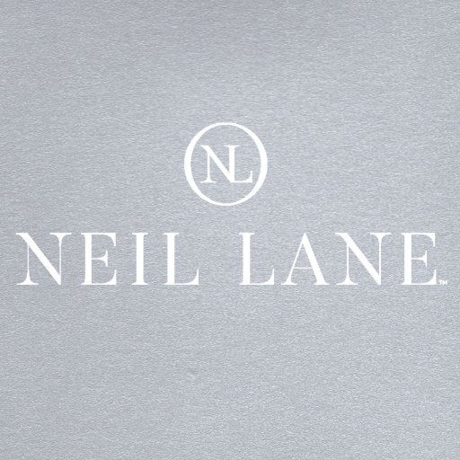 The Neil Lane brand is part of monumental moments in a couple’s life. Everything from saying “Yes 💍,” to planning a wedding & decorating a home! 🏡