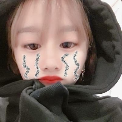 r_taeri Profile Picture