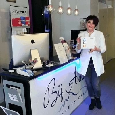Huid specialist: Anti aging, Pigmentvlekken, Acne, Gevoelige huid, Definitief ontharen.