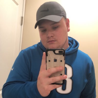 20 years old. twitch affiliate. Follow me on twitch... https://t.co/WmbU6JDugM thank you for supporting!