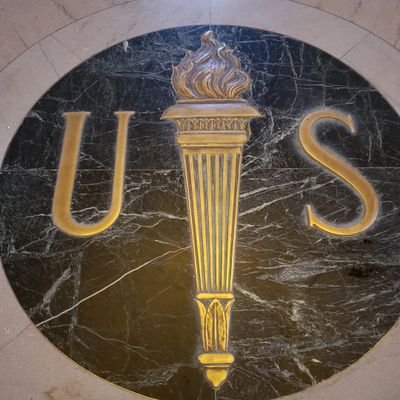 redlegvet2000's profile picture. 