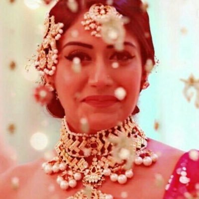 RosyRosalie's profile picture. 