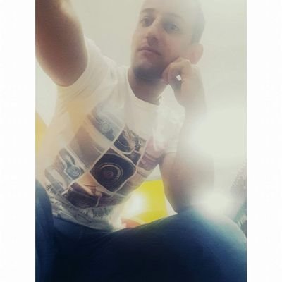 Ueliques1's profile picture. Narcisista, Egocêntrico, perfeccionista, Ganancioso.