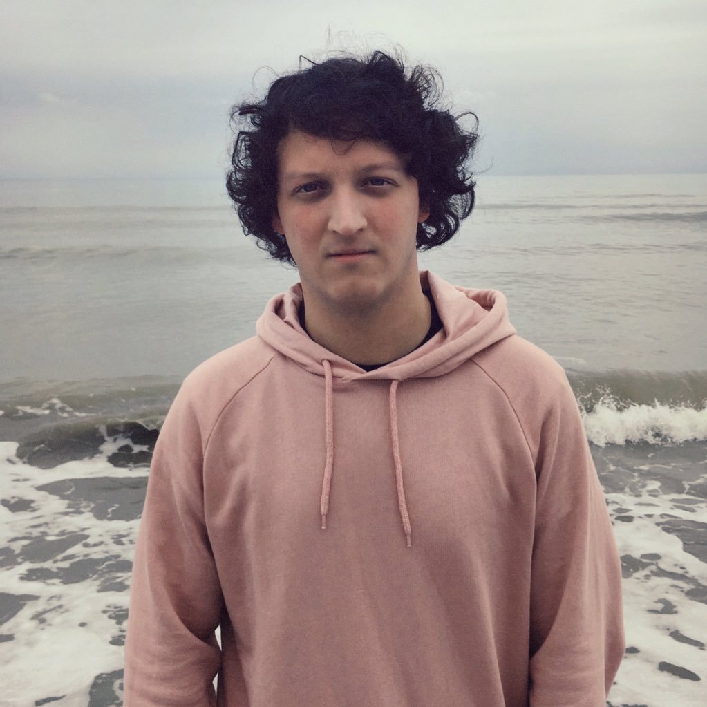 XKid93's profile picture. Photographer based in Graz ✘ I'll always be that X-Kid ✘ Still just a Pop Punk kid