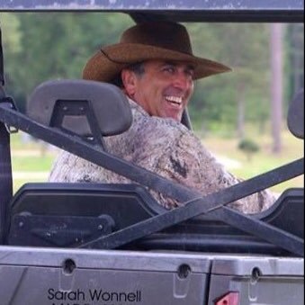 DavidCh12309996's profile picture. 