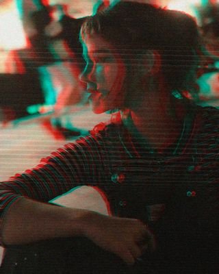 anuskitruski's profile picture. Filòsofa, vegetariana i amant de les arts escèniques🌌