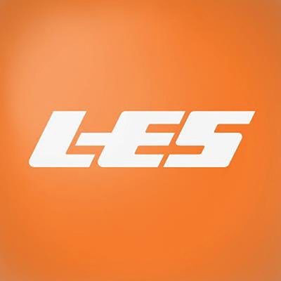 Report outages to LES' PowerLine system at https://t.co/5kReOSlXEO. Lincoln Electric System Customer Service 402-475-4211, M-F, 8 am-5 pm.