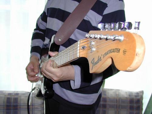 2023/11月に札幌の人に戻りました！ Ritchie BlackmoreやEddie Van Halenが大好きな還暦オーバーのGuitar弾き。あとAoooも大好き。 リツイート 無言フォロー大歓迎です。なう。