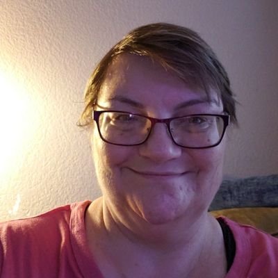 US Army Veteran, #Resister, I'm engaged to a wonderful man who is a US Navy Veteran. I'm not looking for love, I'm looking to keep up with politics.