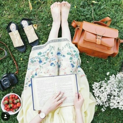 رهجوی مکتب عرفان کیهانی / علاقمند به کتاب