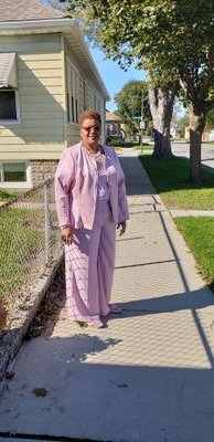 Mom, Daughter, Sister, Aunt, Retired Senior Associate Athletic Director, former women’s basketball player, UIC hall of fame, #55 retired Credit Union One Arena