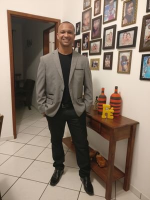 RochaSilvares's profile picture. 