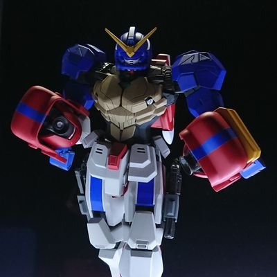 オイラの名は『KAZUマッチョ』。イエサブキャラプラミーティング通称CPMに所属する紅好きのキャラものモデラーッス(^-^ゞ
追記:PSO2-ship04にてプレイ中