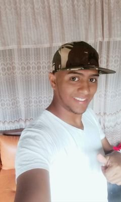 Jonatha38914786's profile picture. Emprendedor luchando contra los tiburónes de mi país