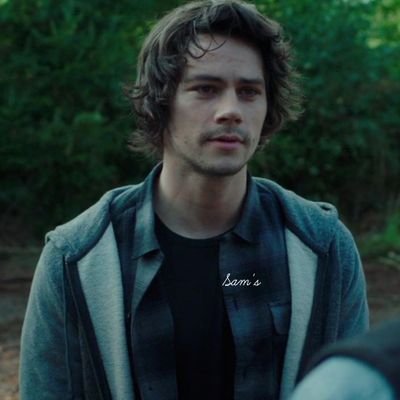 ma tienimi intorno a te
in questi posti scomodi
dove più niente ci appassiona
tu ti prego
tu appassionati a me.
fan account