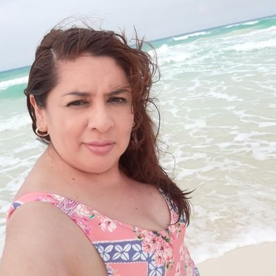 raque101's profile picture. Empresaria de Chemisette y Great Ful CBD